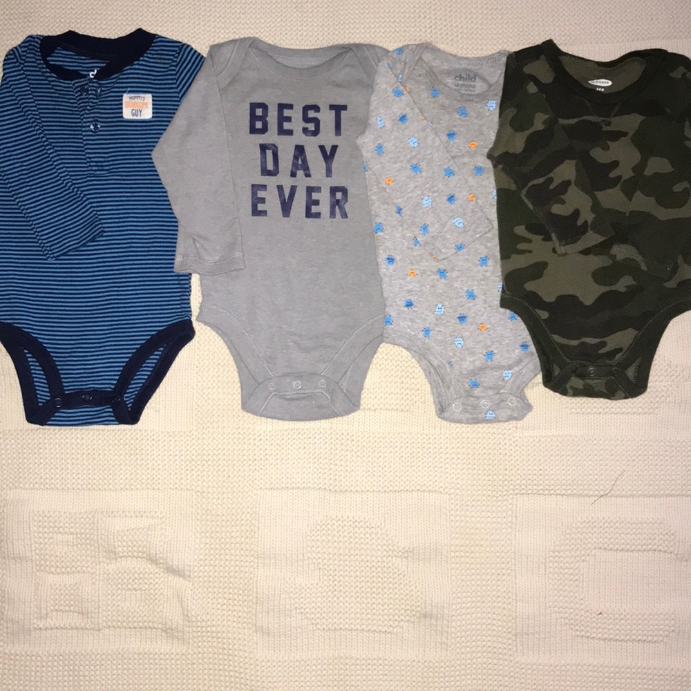 Assorted Long sleeve onesies 3/6months